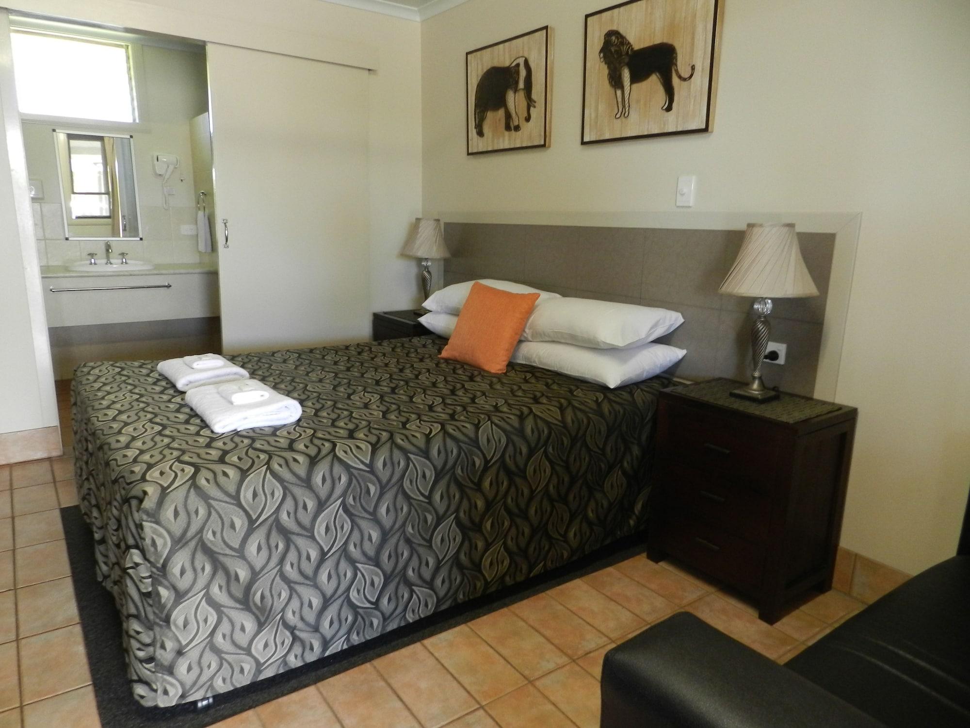 Golden Palms Motor Inn Bundaberg Exterior foto
